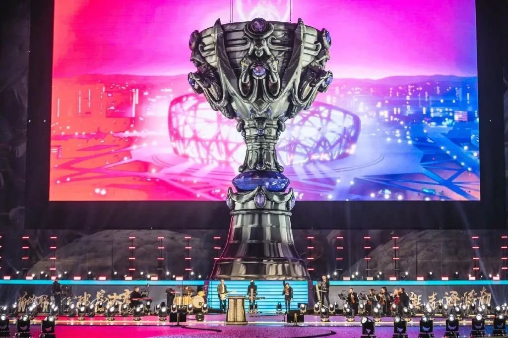 【赛前预告】2025LPL春季赛，1月12日OMG vs FPX